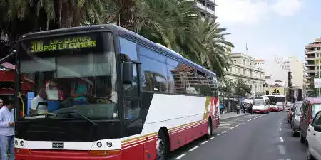 En guagua por La Palma